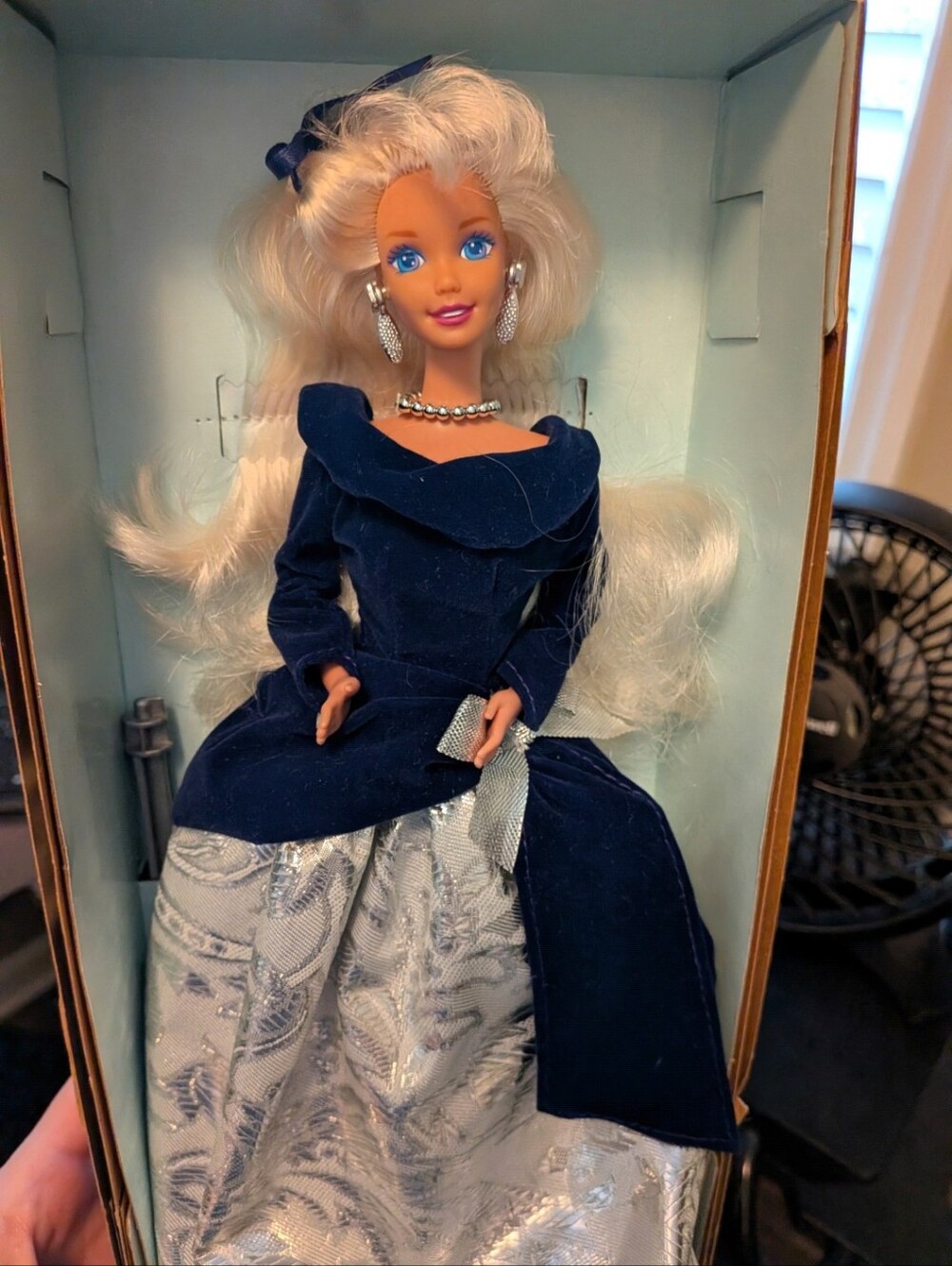 Avon 1995 Special Edition Winter Velvet Barbie